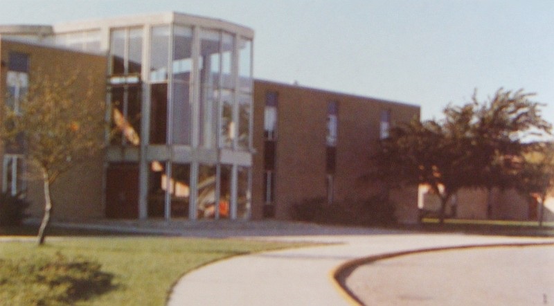 Hamilton High School - Hamilton School District